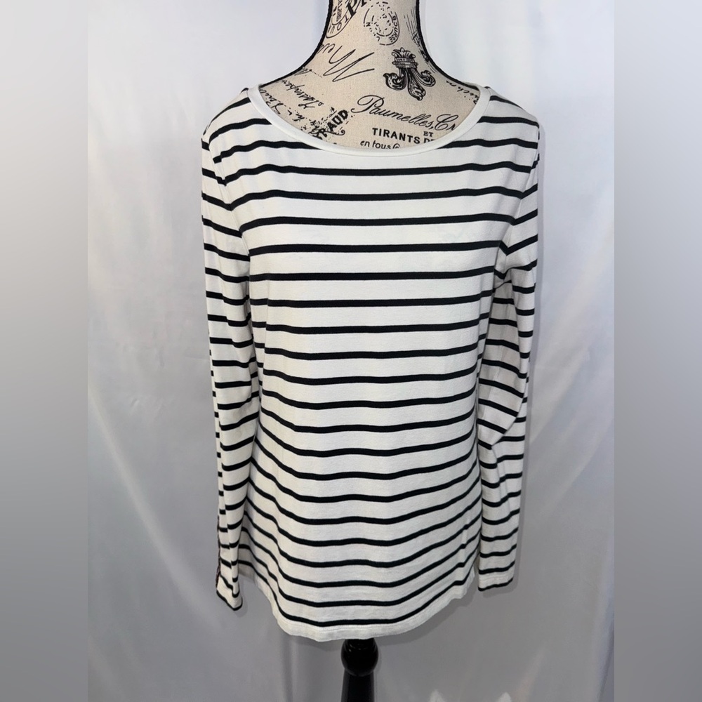 Brooks Brothers “Red Fleece” Classic Black and White Striped Long Sleeve Tee (v)